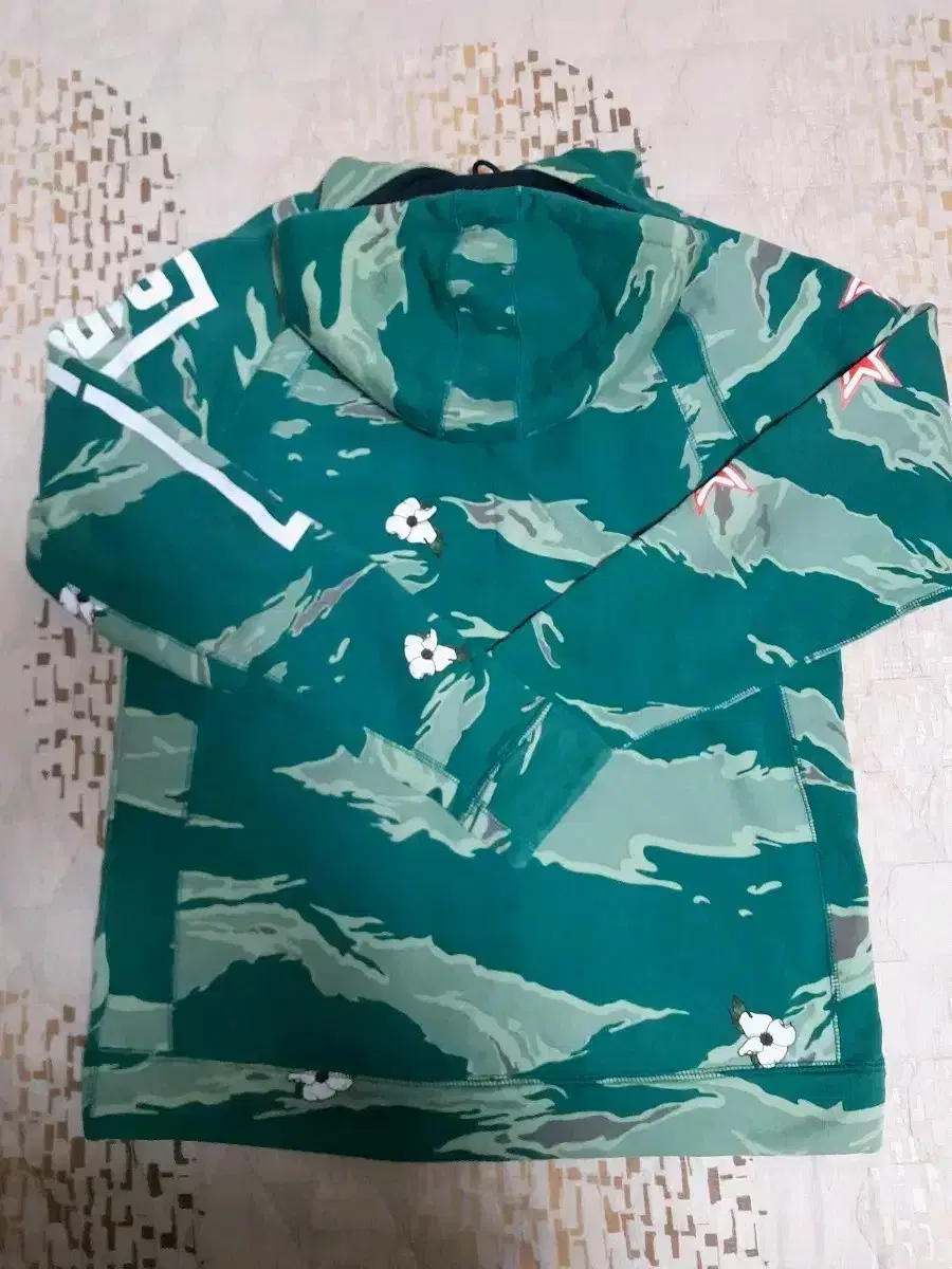 thumbnail-4